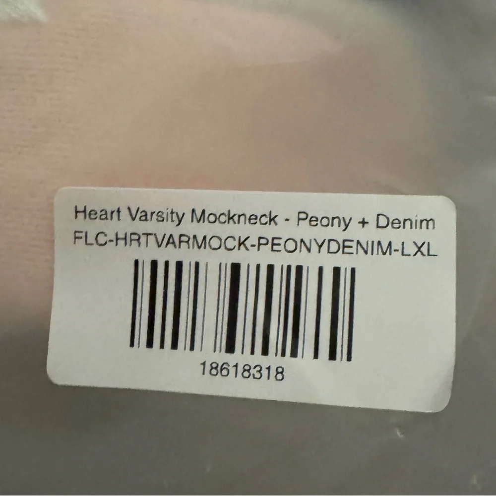 PARKE fleece Heart Varsity Mockneck - Picture 4 of 4